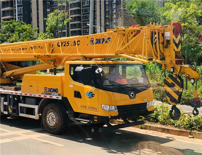 红岗区大件设备吊装租赁吊车