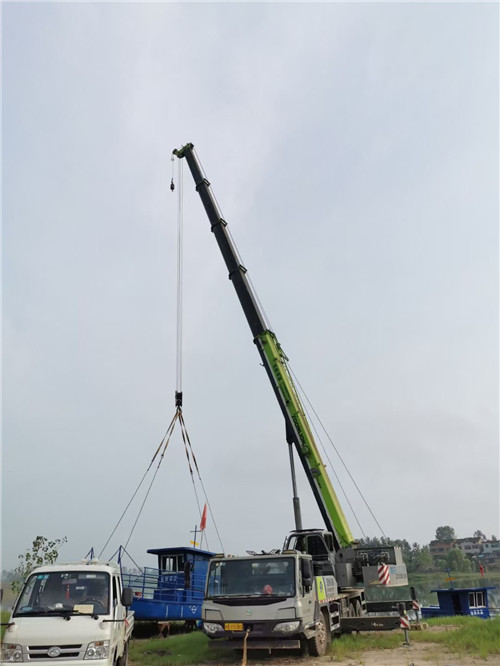 红岗区桥梁建设吊装案例